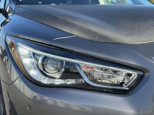 Used 2018 Gray INFINITI Base image 13