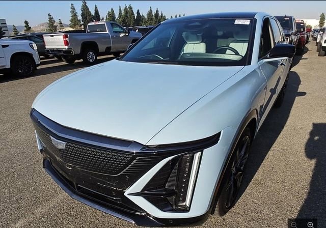 2025 Cadillac LYRIQ Sport 3 photo 2