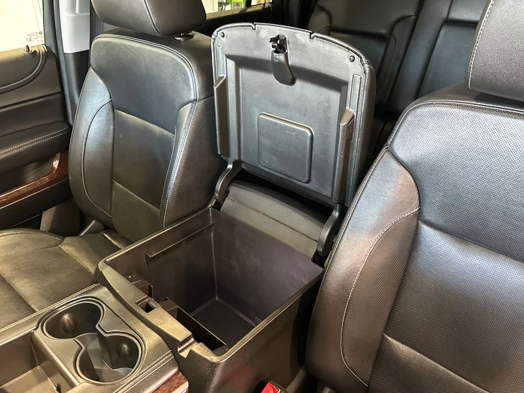 Used 2018 White GMC SLT image 26