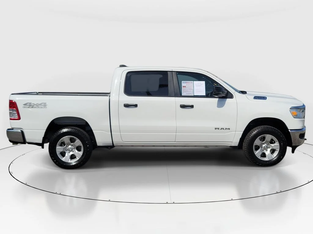 Certified Used 2023 White Ram Big Horn/Lone Star image 2