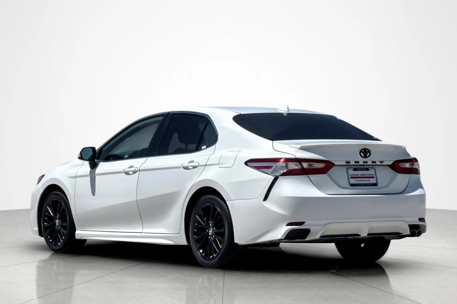 Certified Used 2020 Super White Toyota SE image 3