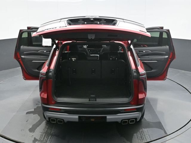Used 2024 Red Chevrolet Z71 image 27