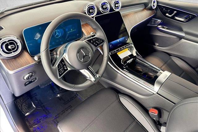 New 2026 Polar White Mercedes-Benz GLC 300 image 39