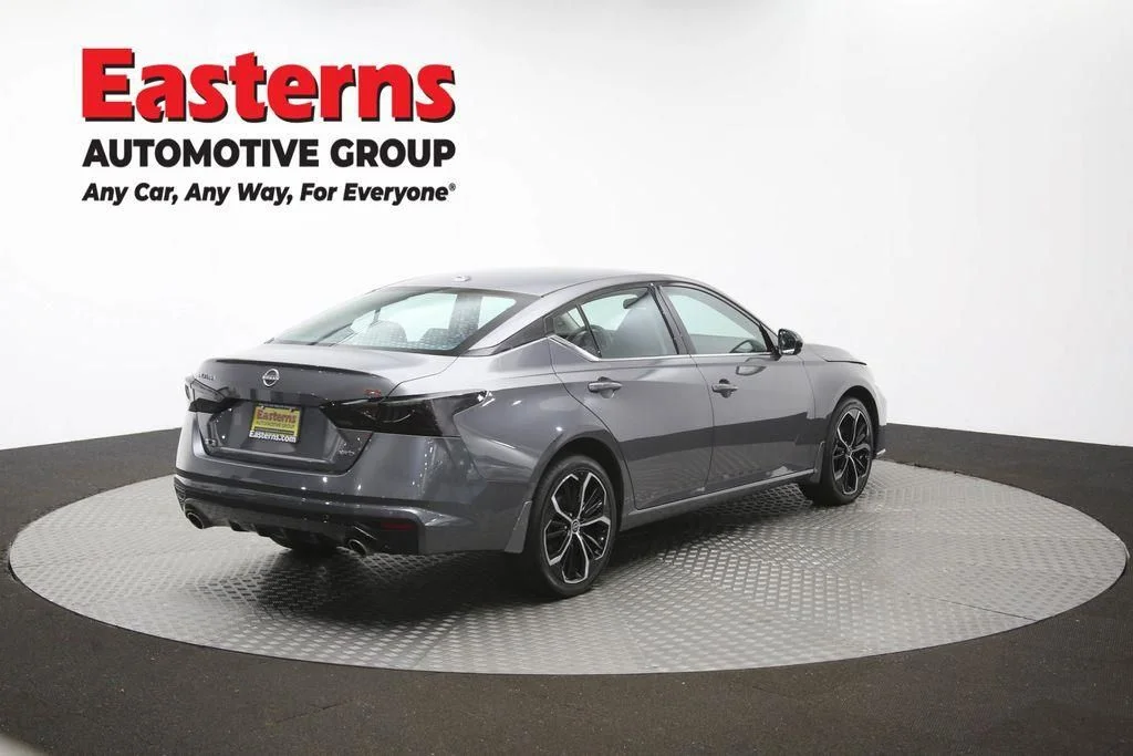 Used 2025 Gray Nissan 2.5 SR image 41