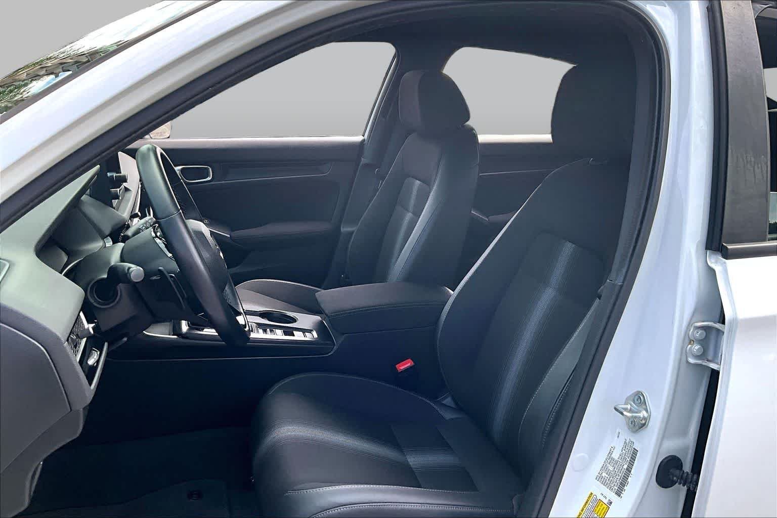 Used 2024 Platinum White Pearl Honda Sport image 8