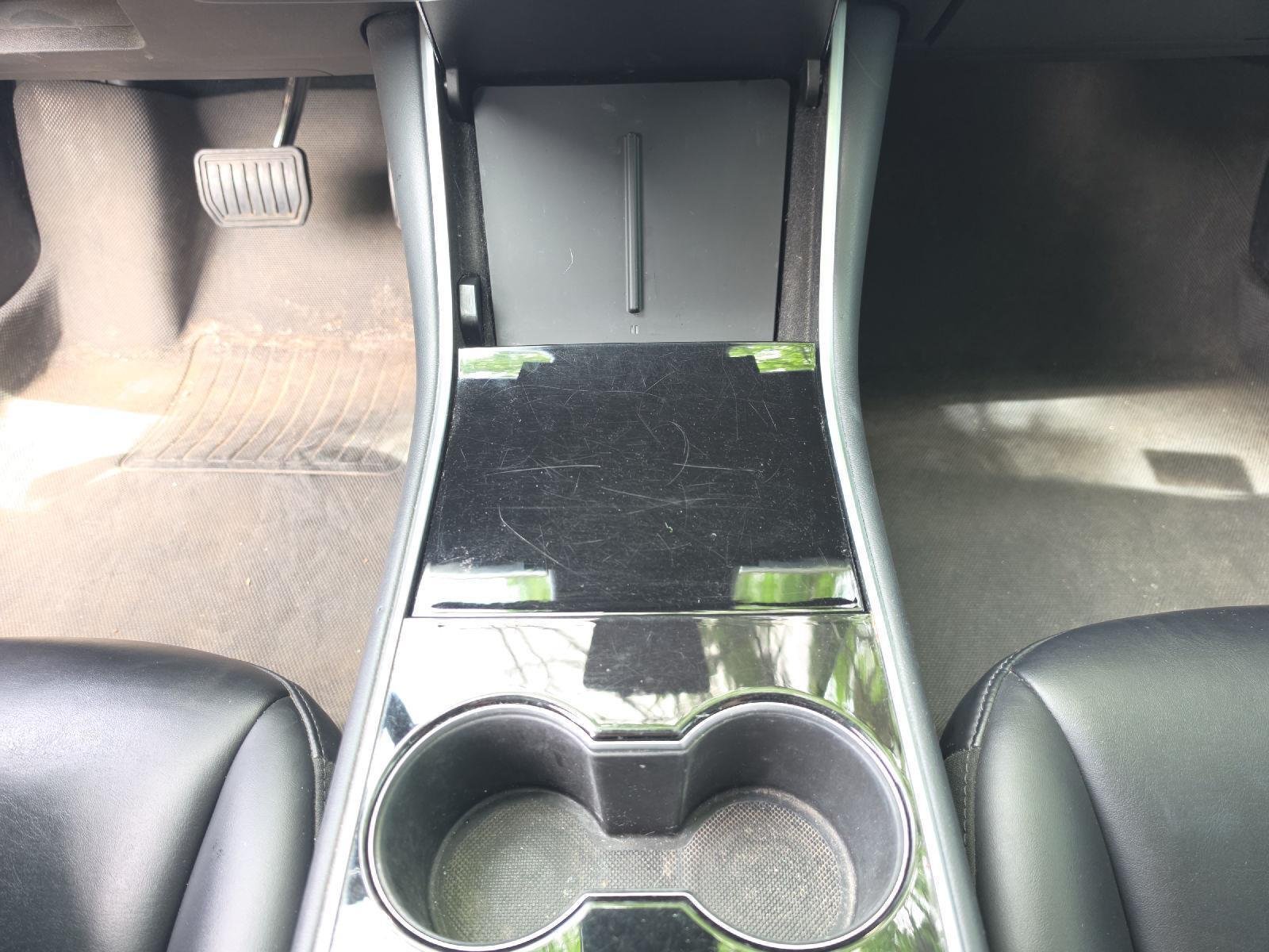 Used 2018  Tesla Long Range Battery image 41