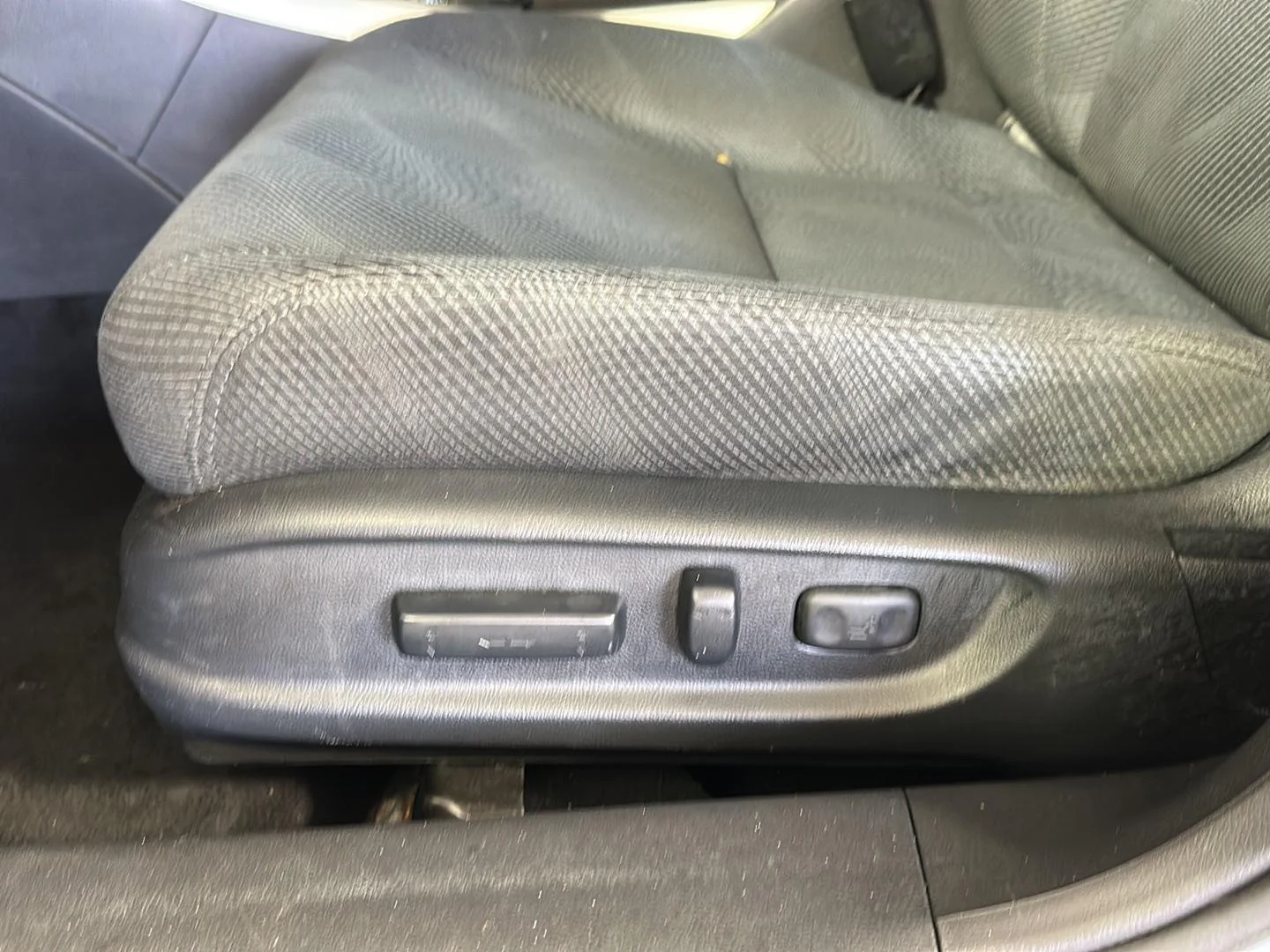 Used 2017 Lunar Silver Metallic Honda EX image 8