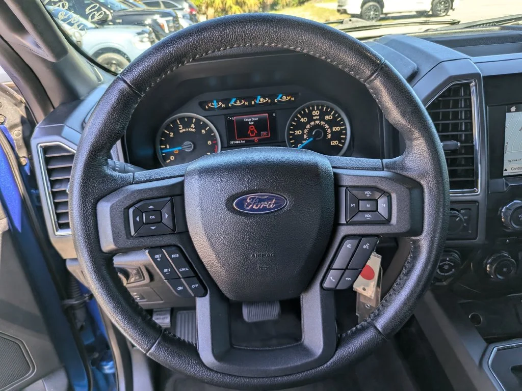 Used 2016 Blue Flame Metallic Ford XLT image 31