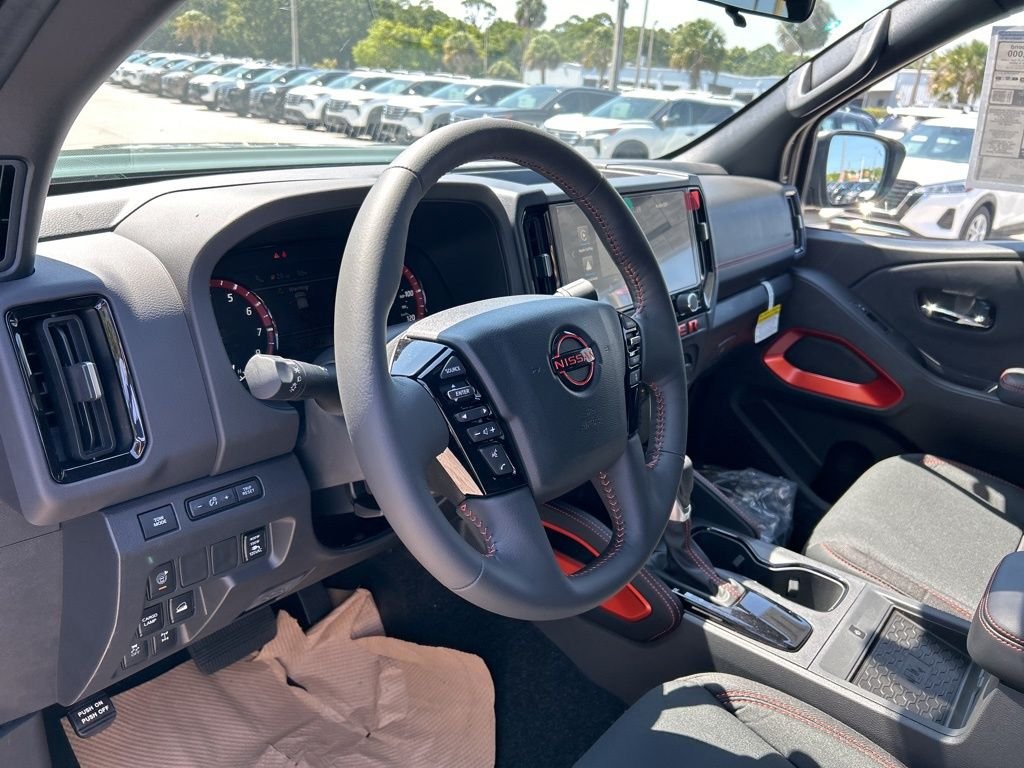 2025 Nissan Frontier PRO-4X - Photo 17