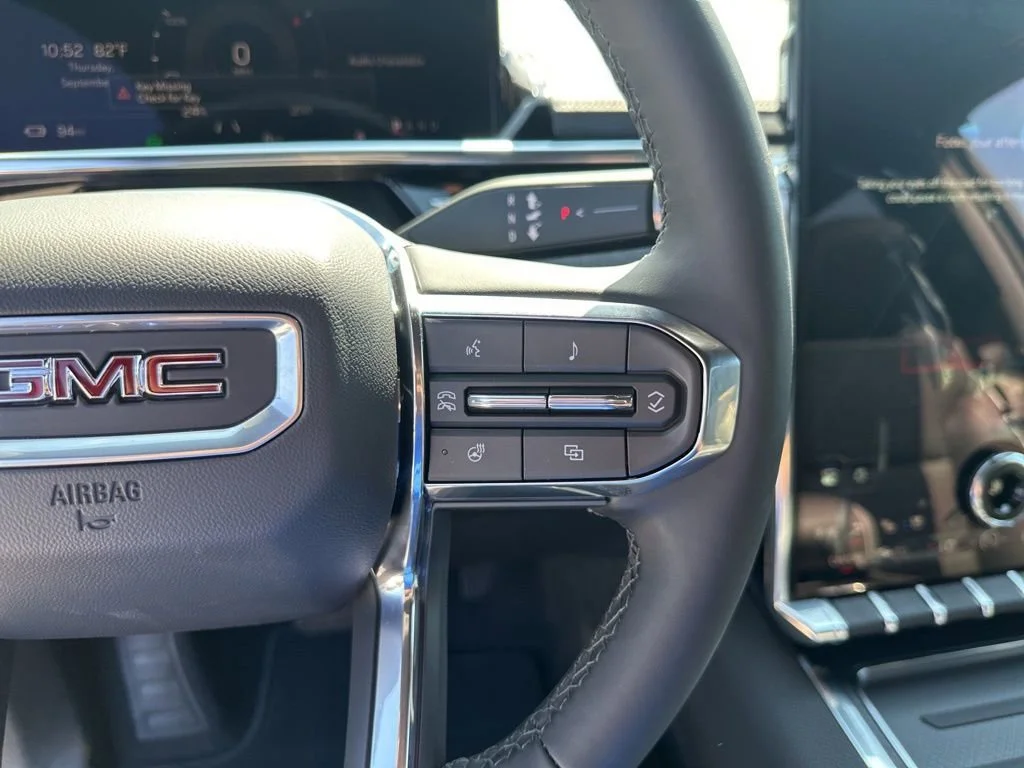 New 2026 Onyx Black GMC Elevation Extended Range image 35