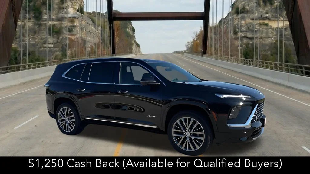 2026 Buick Enclave Avenir AWD's photo