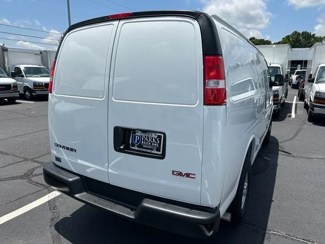 2025 GMC Savana Cargo Work Van - Photo 10