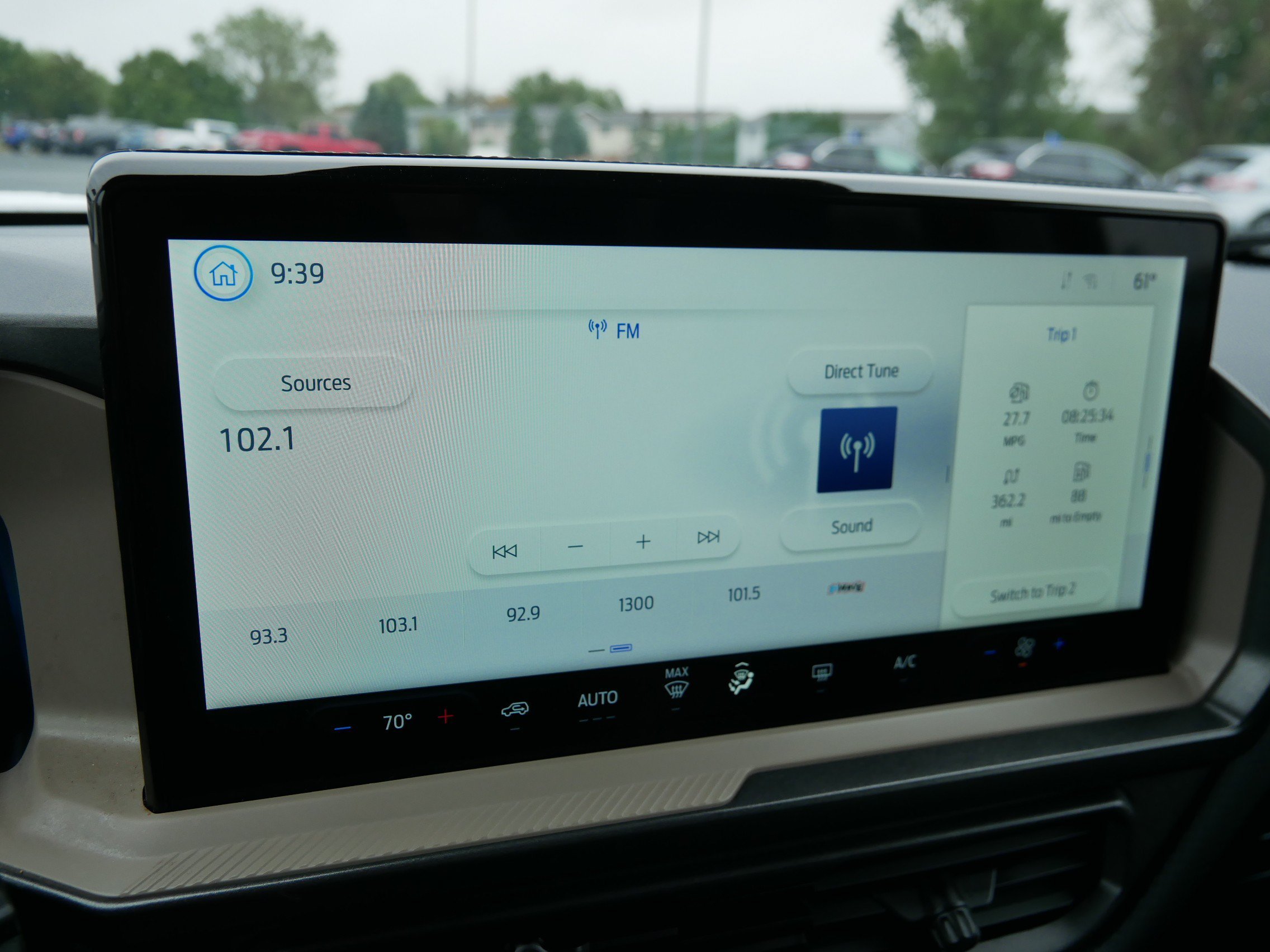 Used 2025 White Ford Big Bend image 22