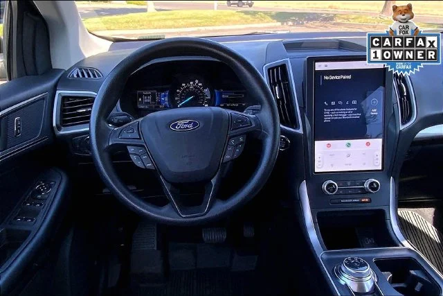 Used 2023 Black Metallic Ford SE image 5