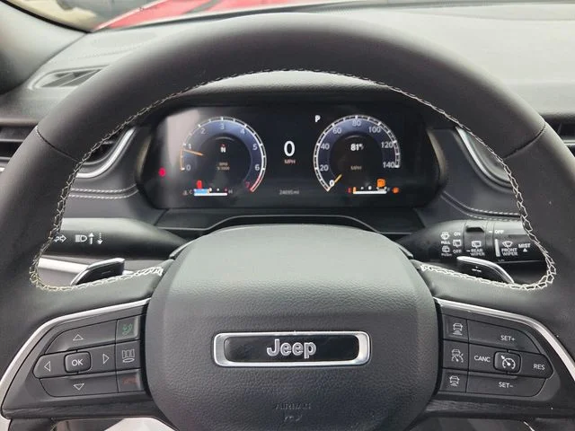 Used 2025 Black Jeep Laredo image 23