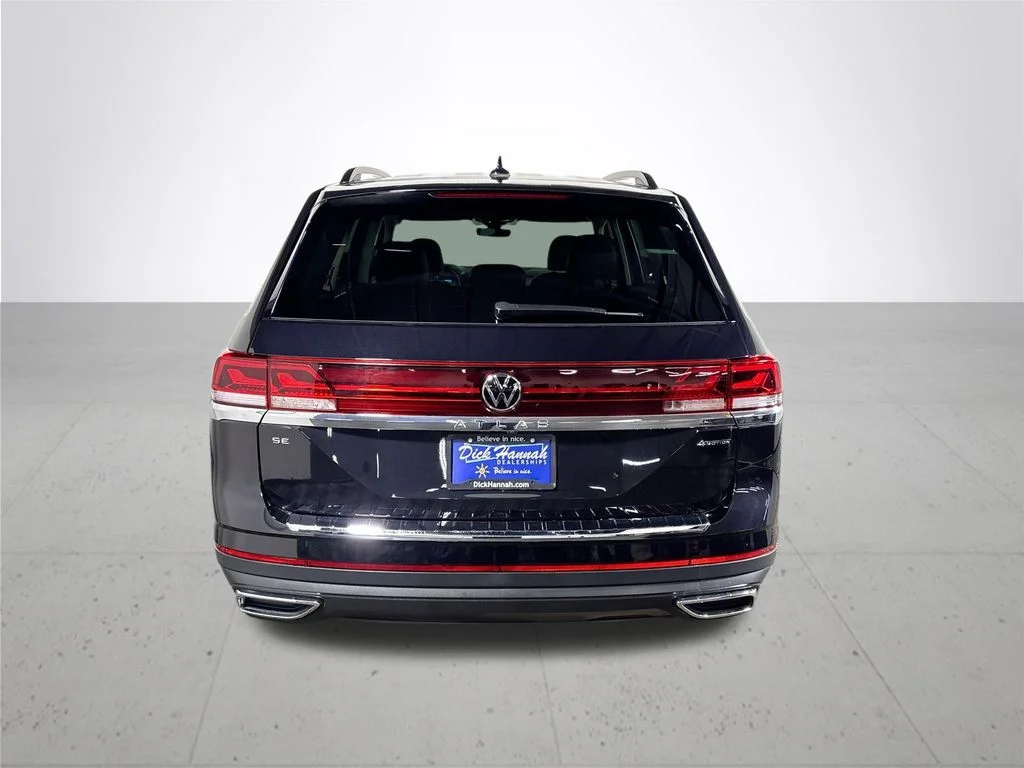 Certified Used 2025 Black Volkswagen 2.0T SE image 9