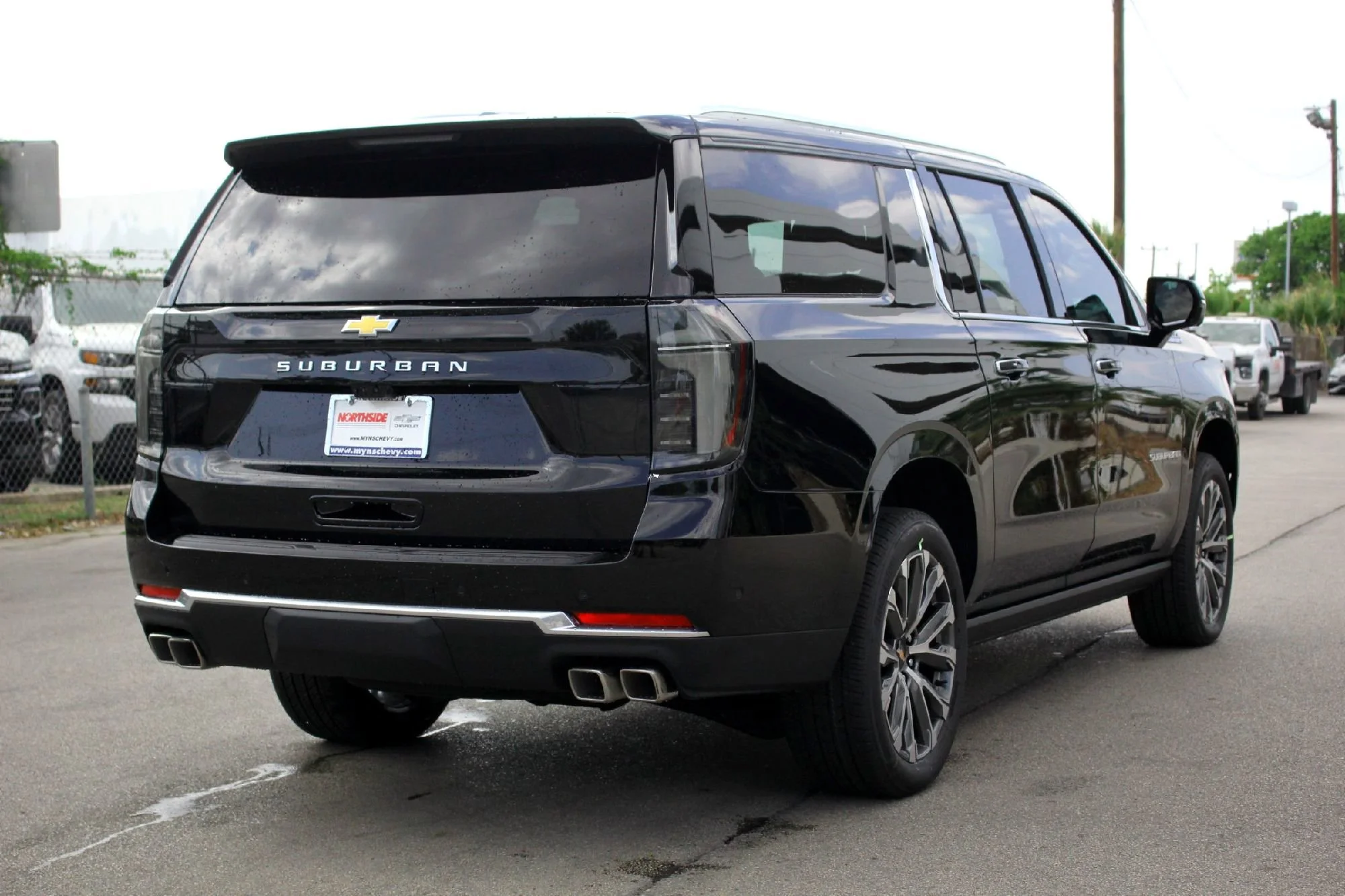 New 2026 Black Chevrolet High Country image 5