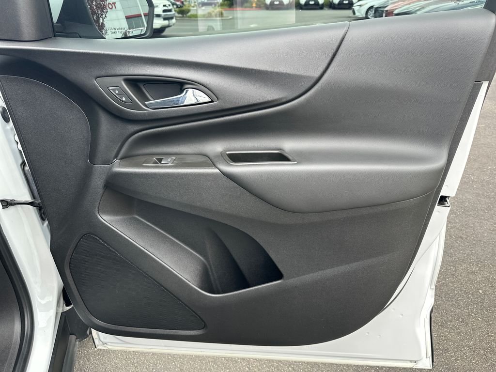 Used 2023 Summit White Chevrolet LT image 16