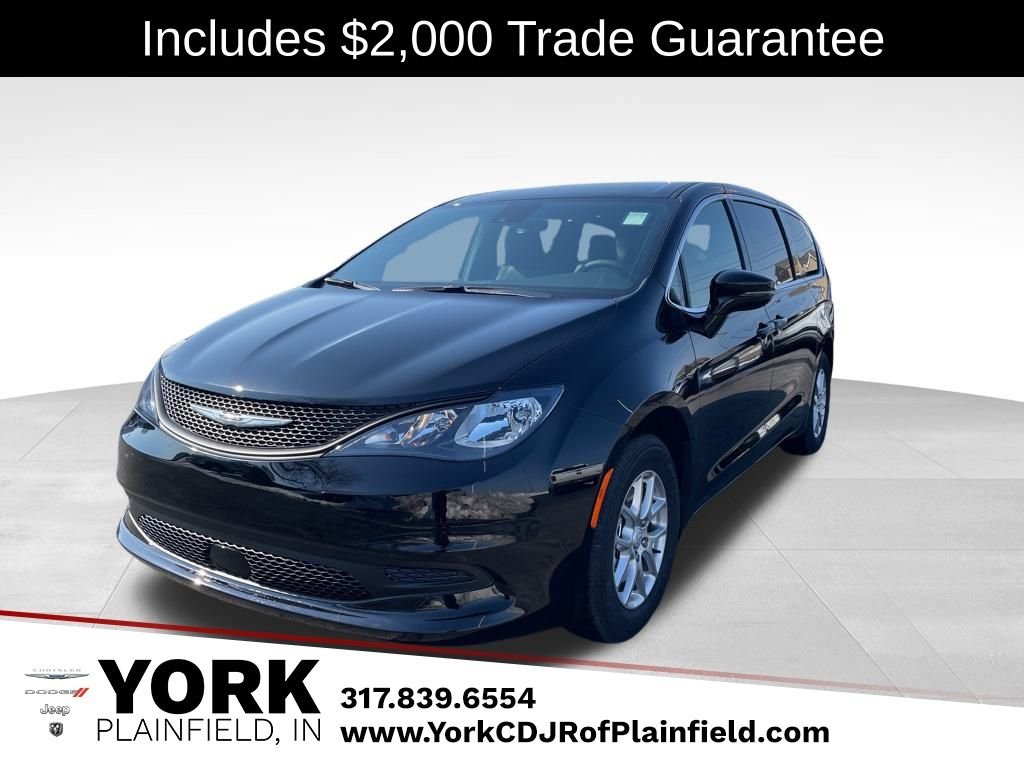 2026 Chrysler Voyager LX's photo