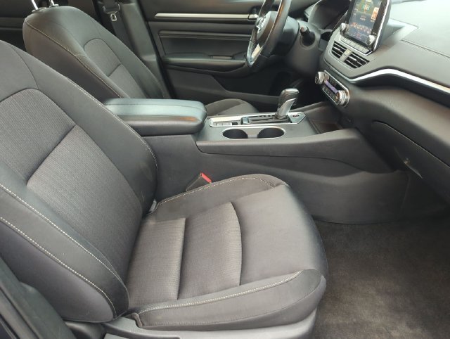 Used 2019 Storm Blue Metallic Nissan 2.5 SV image 28