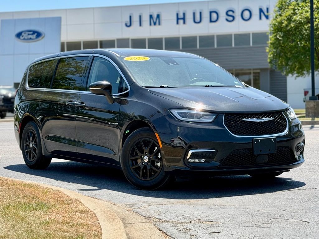 2023 Chrysler Pacifica