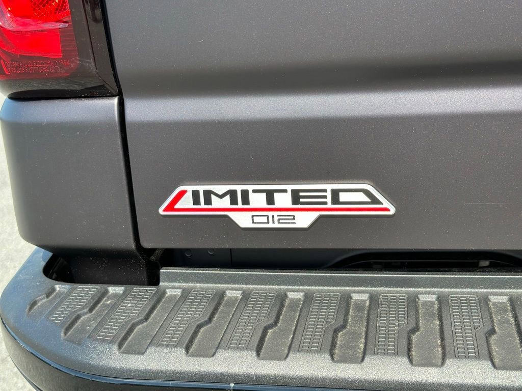 New 2026 Onyx Black GMC AT4 image 47