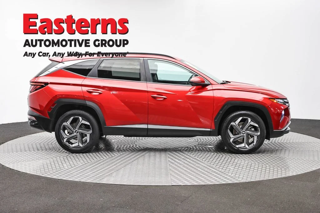 Used 2023 Red Hyundai SEL image 4
