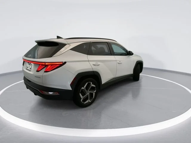 Used 2023 White Hyundai SEL Convenience image 4