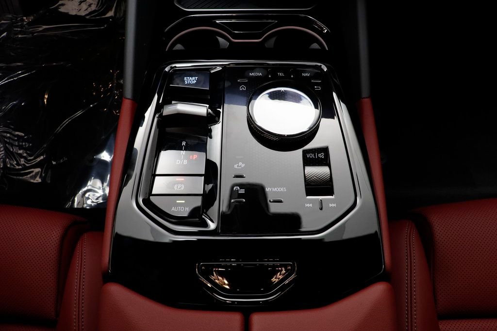 2025 BMW i5 40 - Photo 13