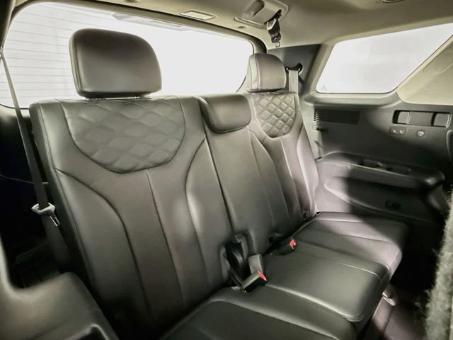 Used 2021 Black Hyundai Limited image 29