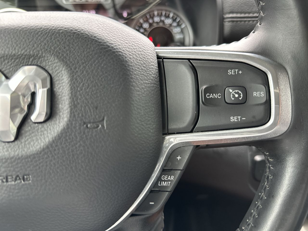 Used 2022 Silver Ram Laramie image 31