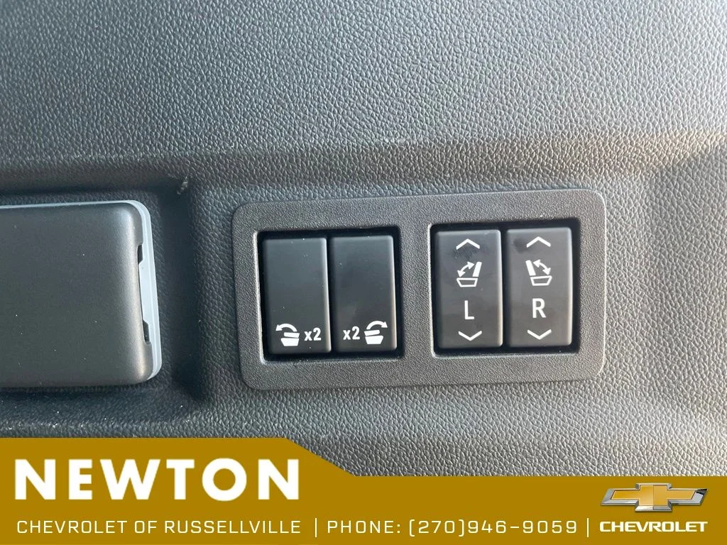 Used 2024 Pearl Chevrolet High Country image 45