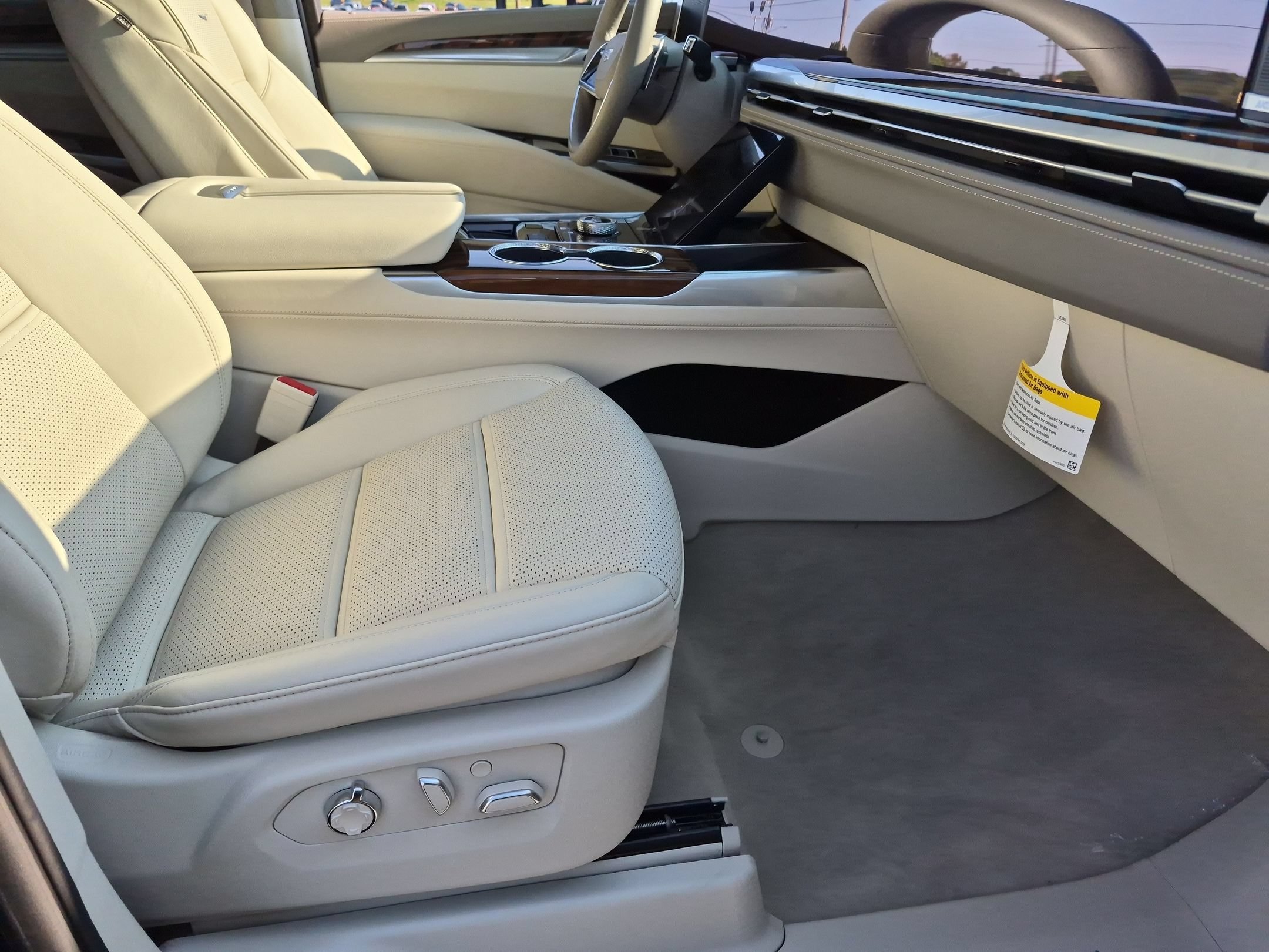 2026 Cadillac Escalade Platinum Sport - Photo 37