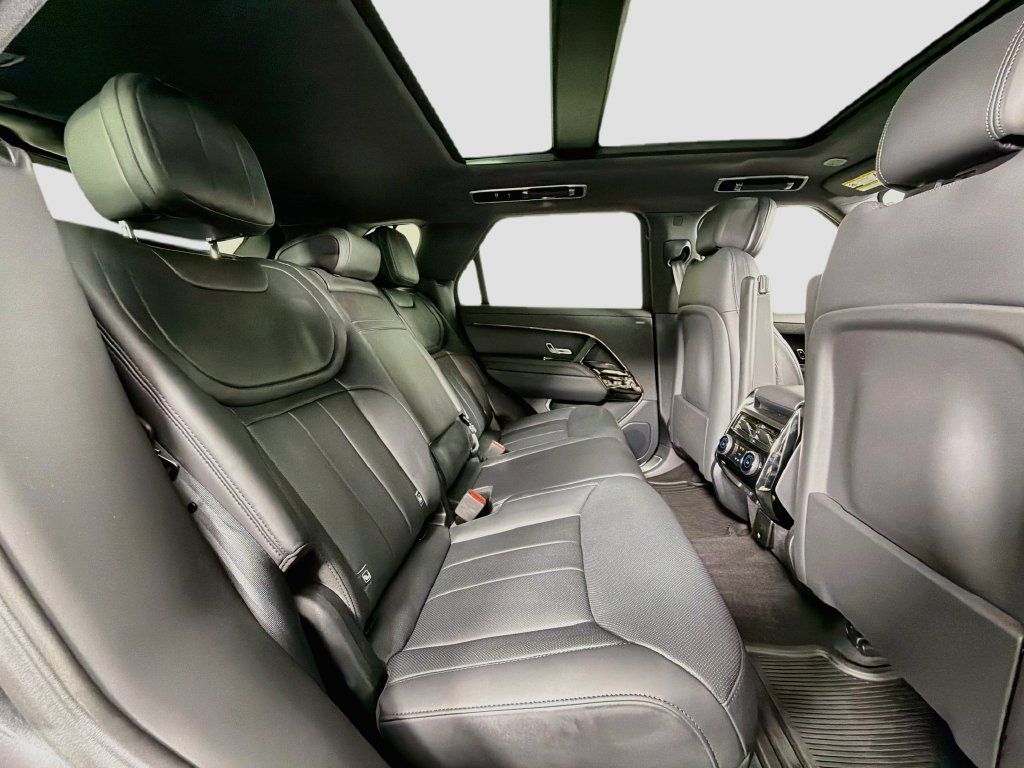 Used 2025 Gray Land Rover Dynamic SE image 29