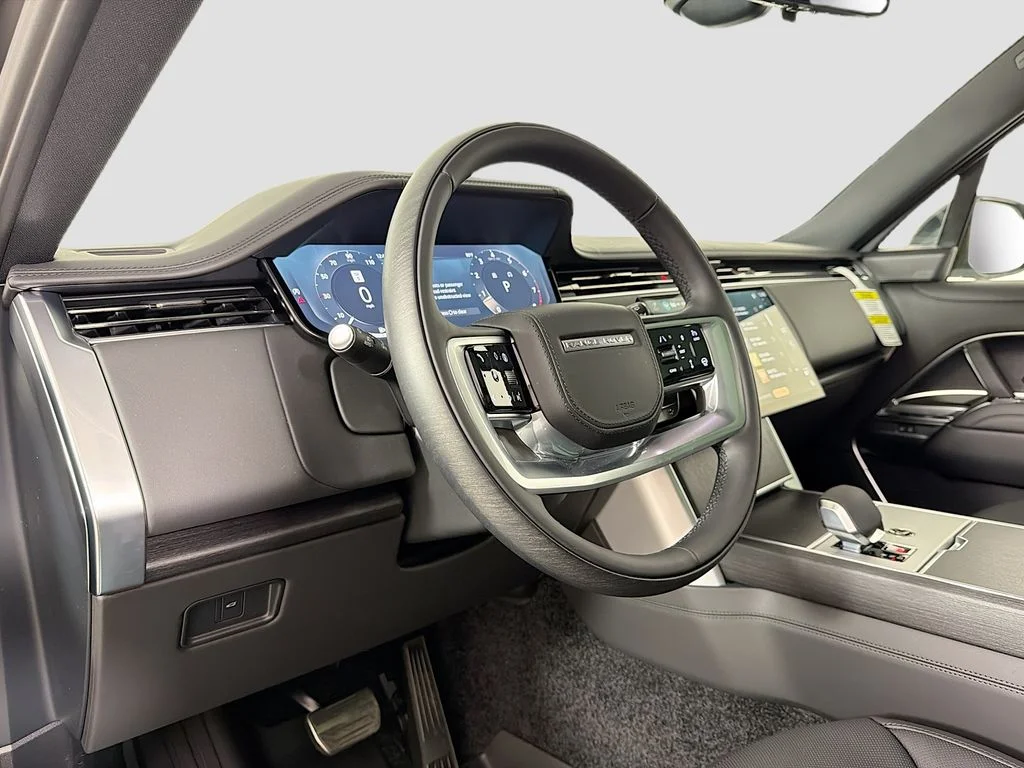 New 2026 Obsidian Black Satin Land Rover SE image 9