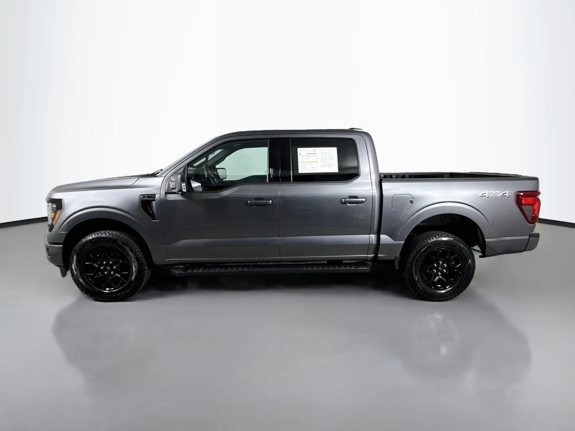 Certified Used 2024 Carbonized Gray Metallic Ford XLT image 4