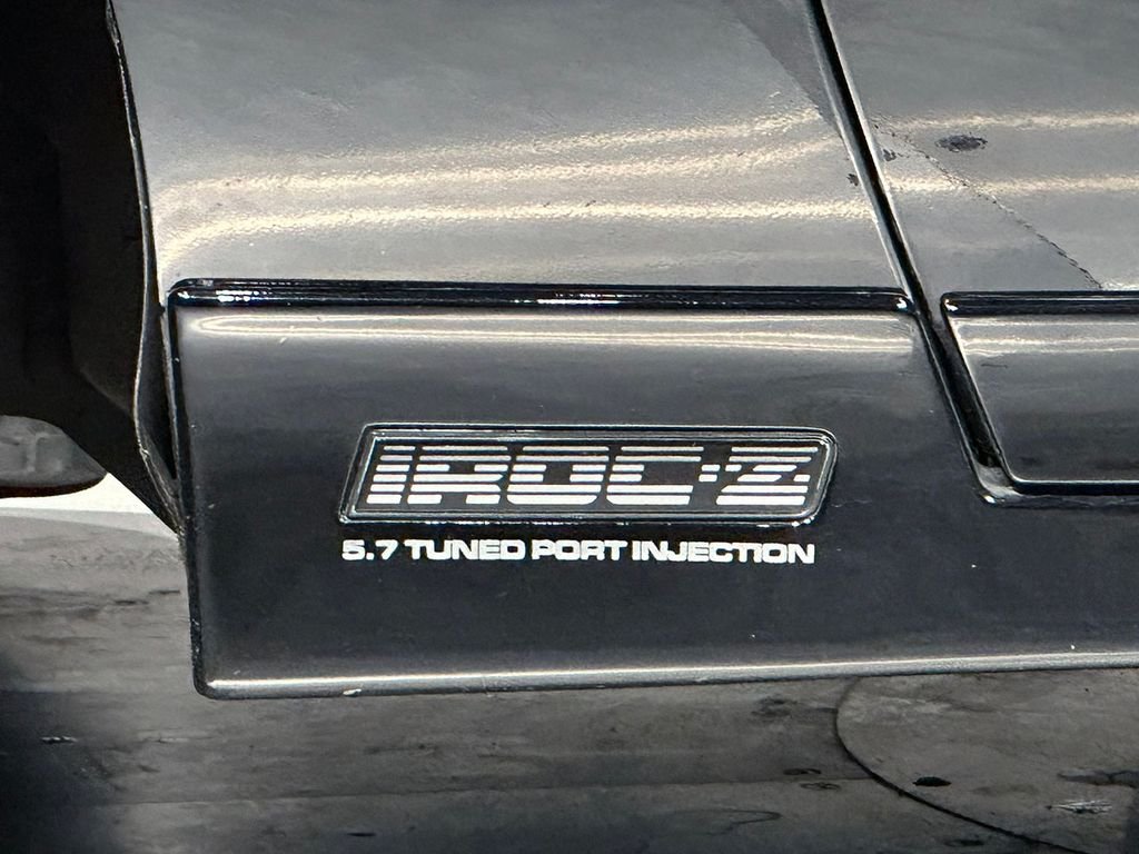 Used 1988 Black Chevrolet IROC-Z image 15