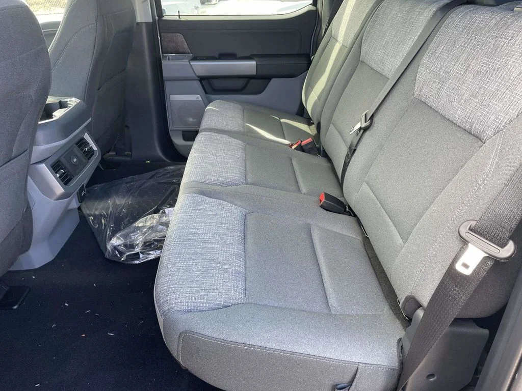 New 2026 Avalanche Ford F-250® XLT image 12