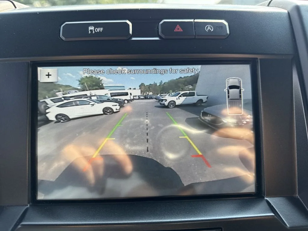 Used 2018 Blue Ford XL image 20