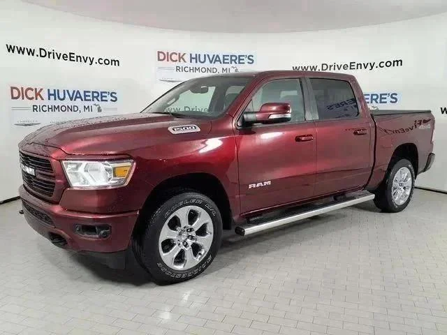 2019 RAM 1500 Big Horn/Lone Star 4x4 Crew Cab 5'7's photo