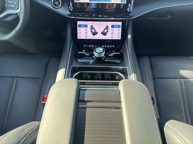 New 2026 White Jeep Summit Obsidian image 17