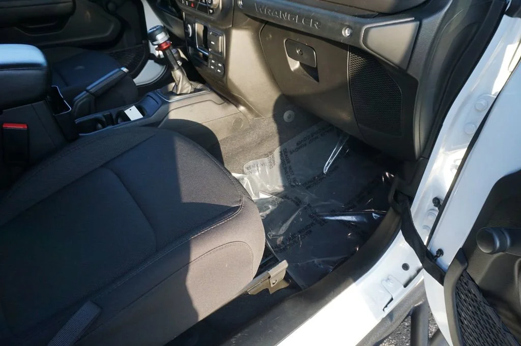 2023 Jeep Wrangler 2-Door Willys Sport - Photo 28