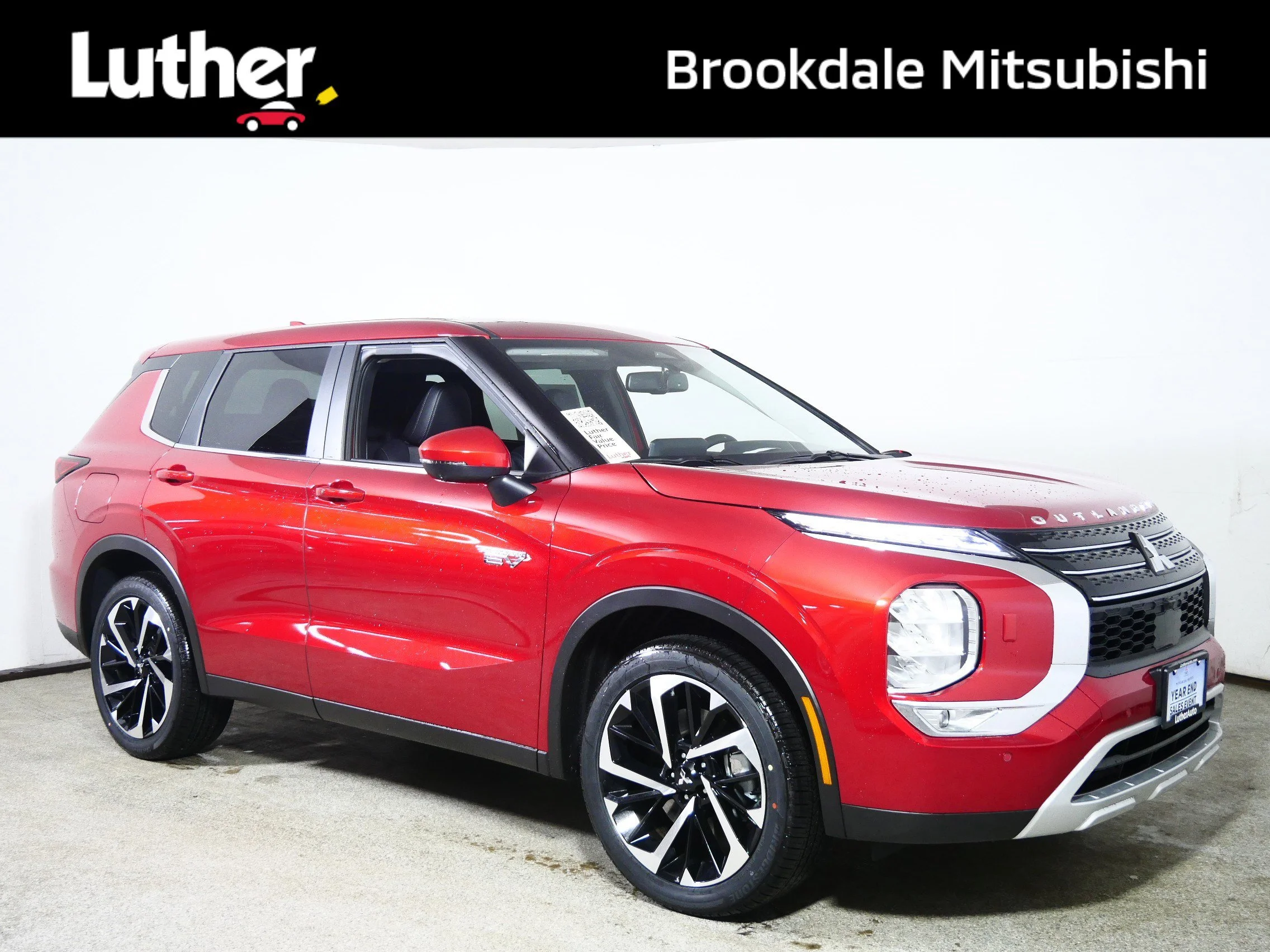 2025 Mitsubishi Outlander Plug-in Hybrid SE S-AWC's photo