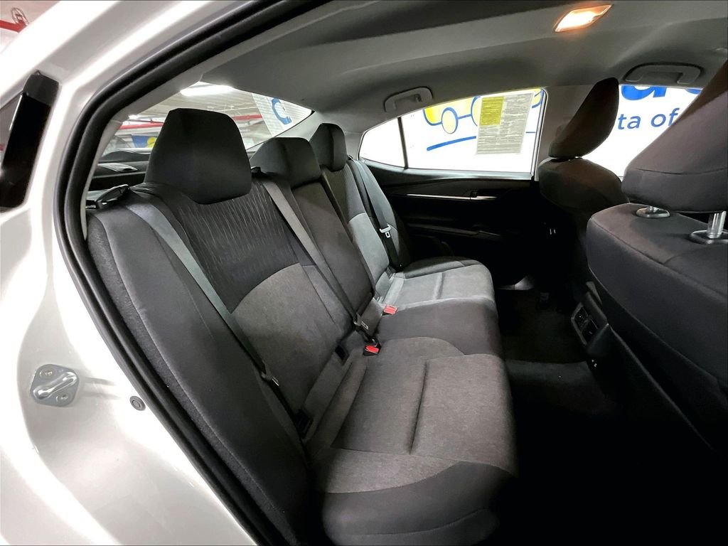 Used 2025 White Toyota LE image 15