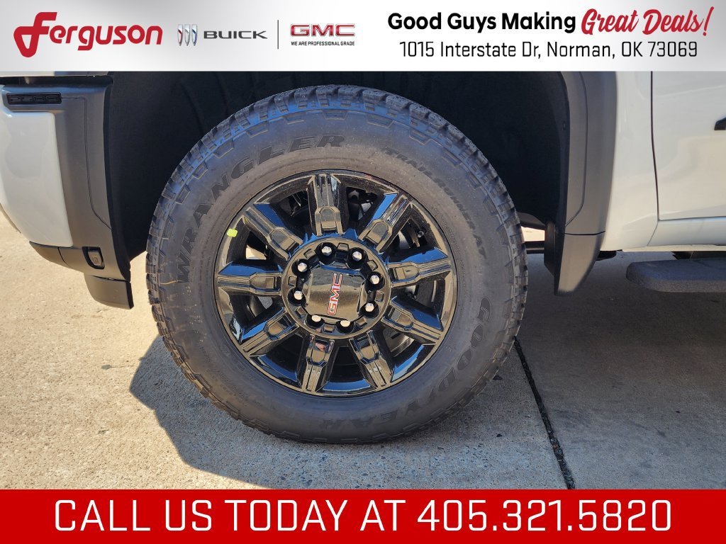 2026 GMC Sierra 2500HD AT4 - Photo 55