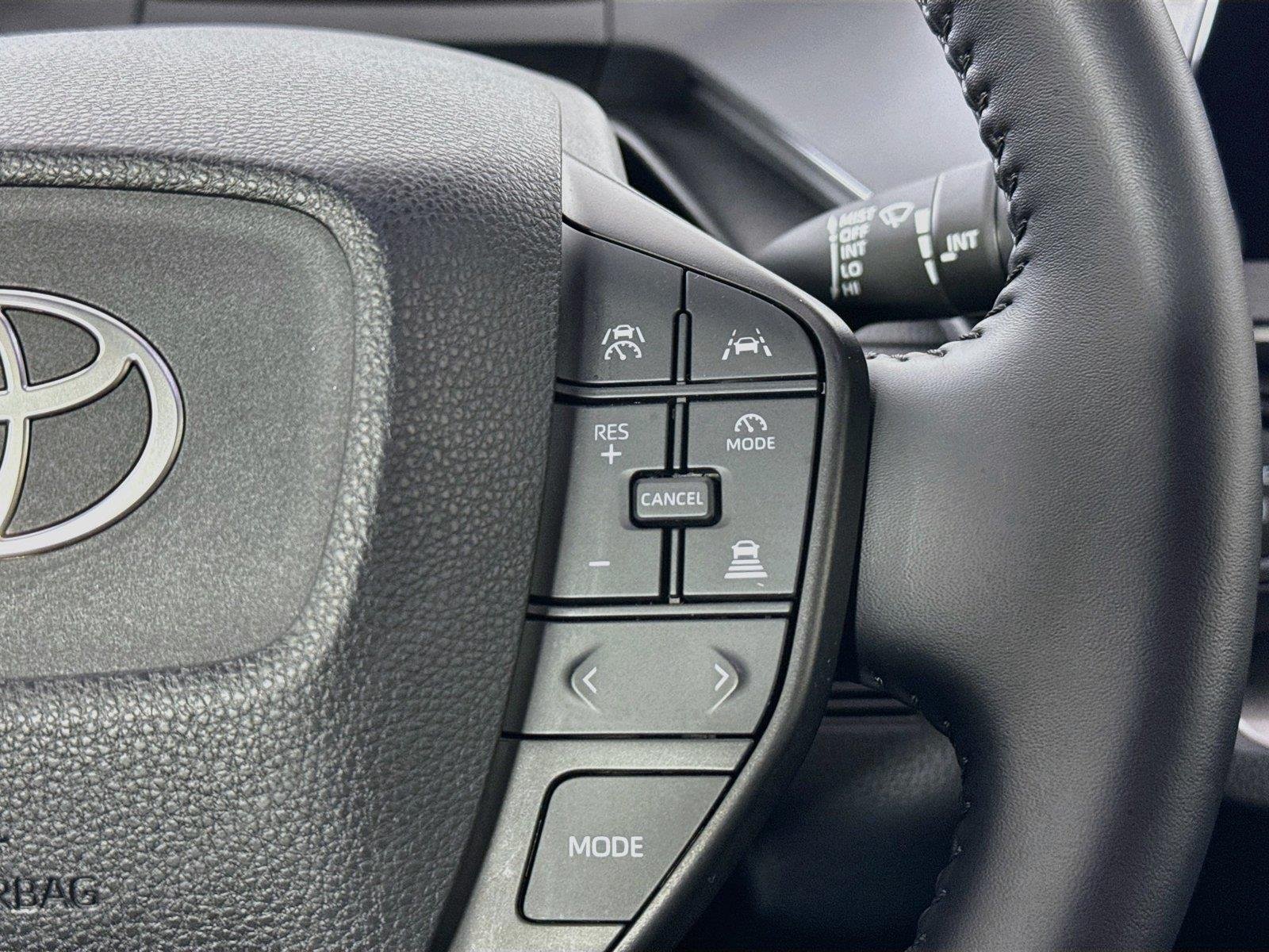 Used 2025 Wind Chill Pearl Toyota LE image 17