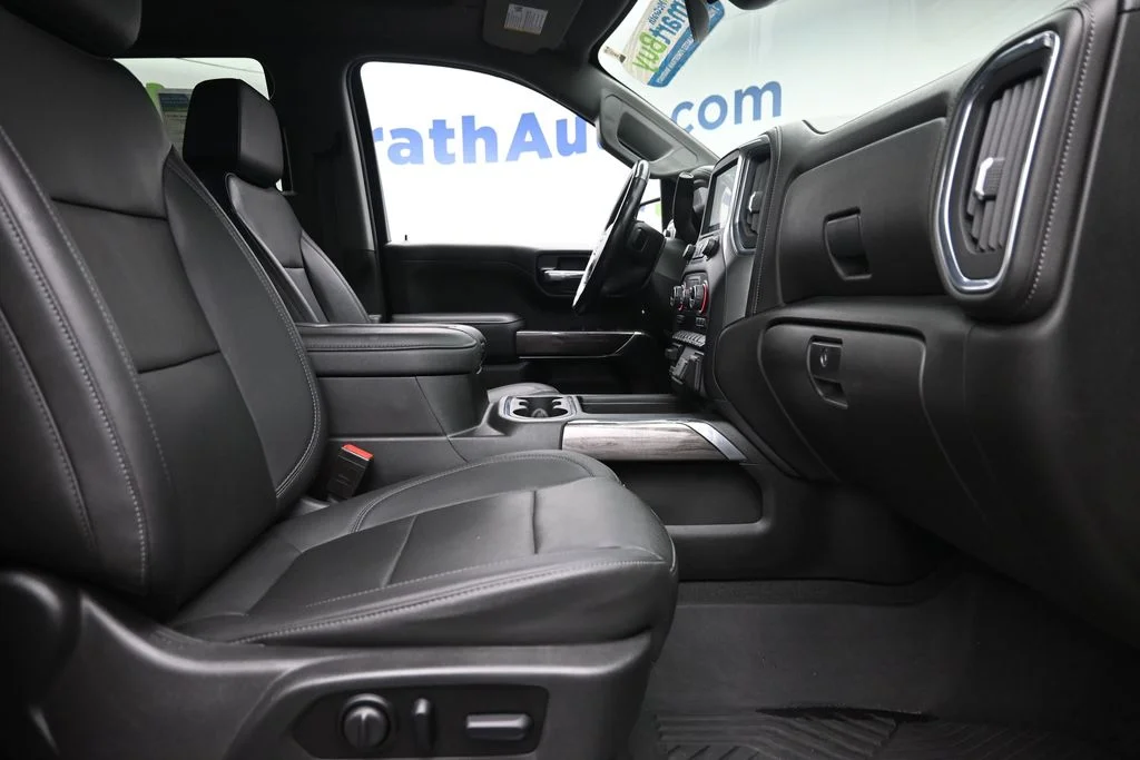 Used 2021 Blue Chevrolet LTZ image 9