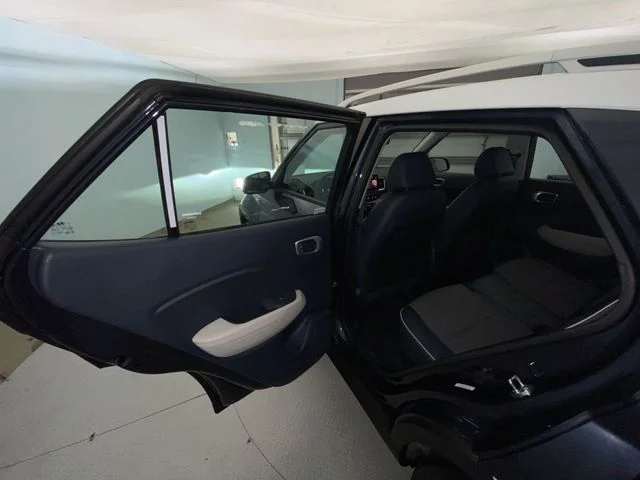Used 2023 White Hyundai Limited image 22