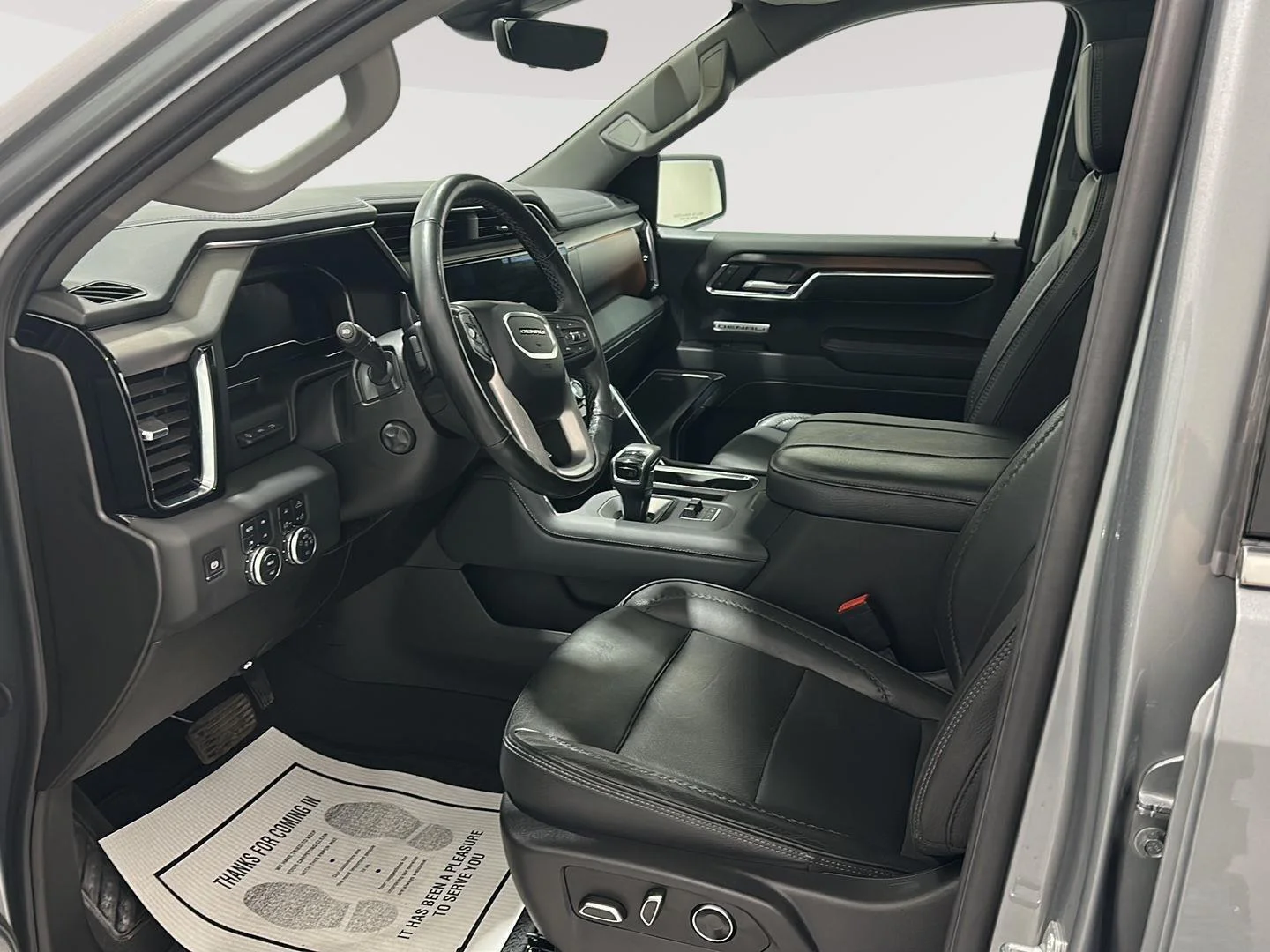 Used 2024 Sterling Metallic GMC Denali image 17