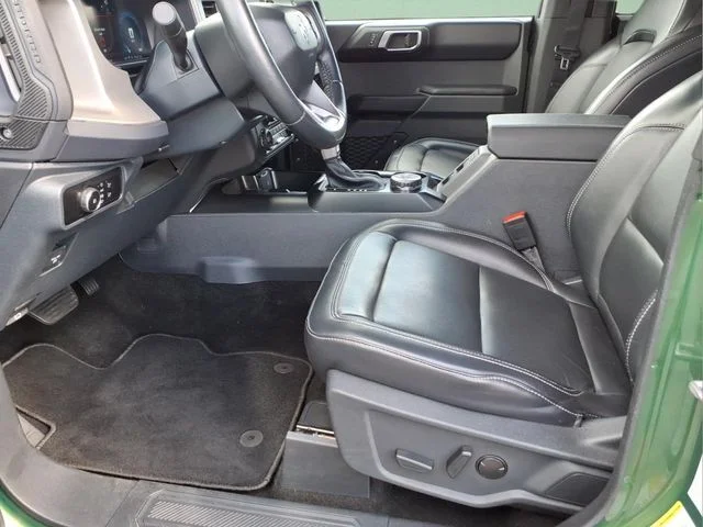 Used 2025 Green Ford Outer Banks image 19